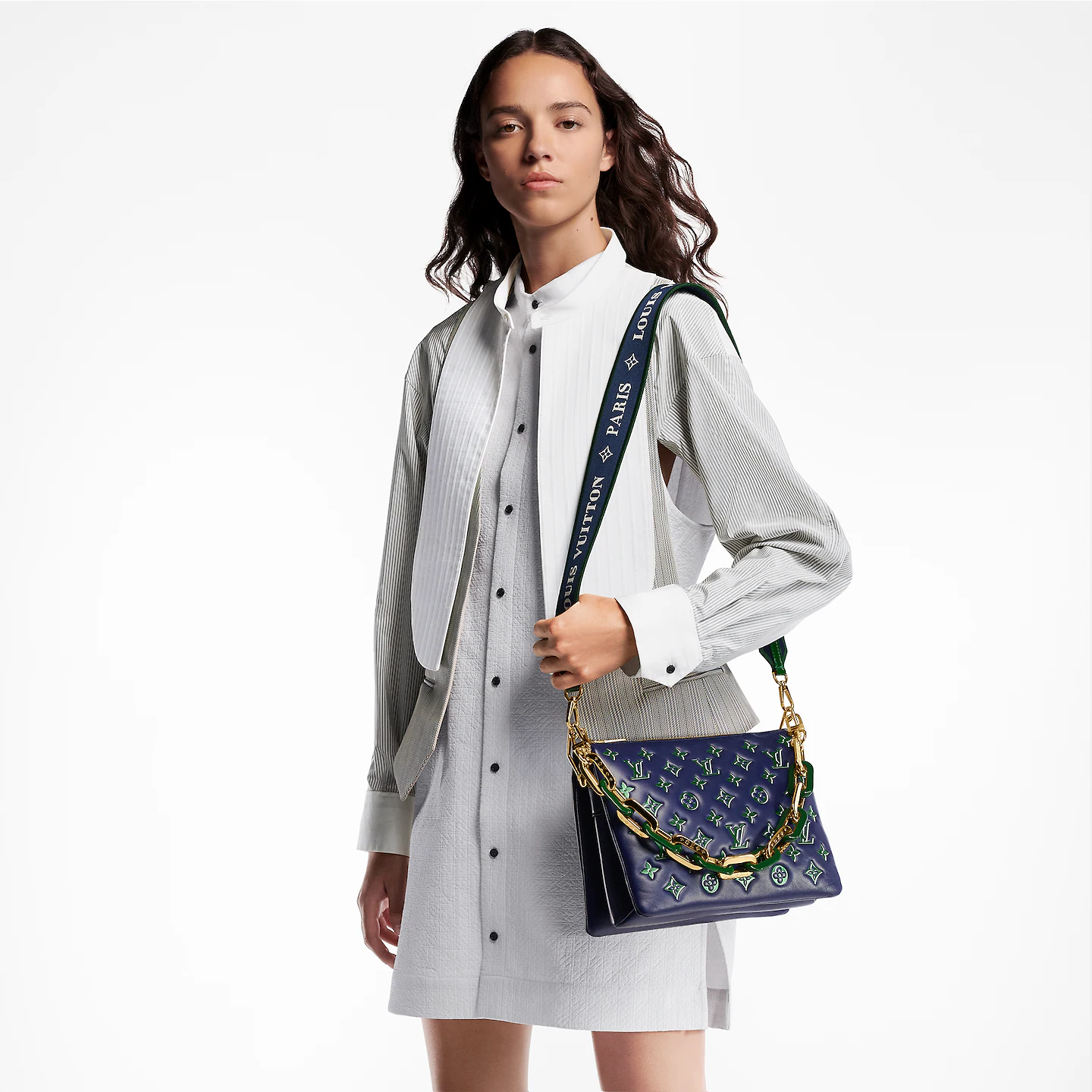 louis-vuitton-coussin-pm-h27-handbags--M23505_PM1_Cropped worn view