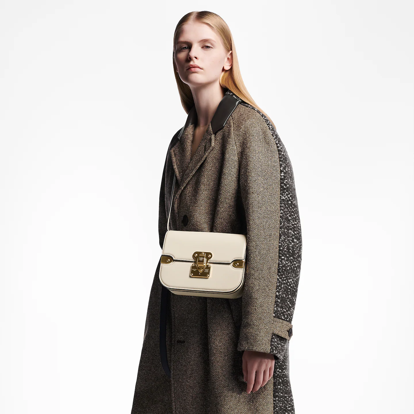 louis-vuitton-orsay-mm-h27-handbags--M23654_PM1_Worn view